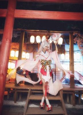 粉嫩湿润肥厚的岳_4K迅雷电影在线